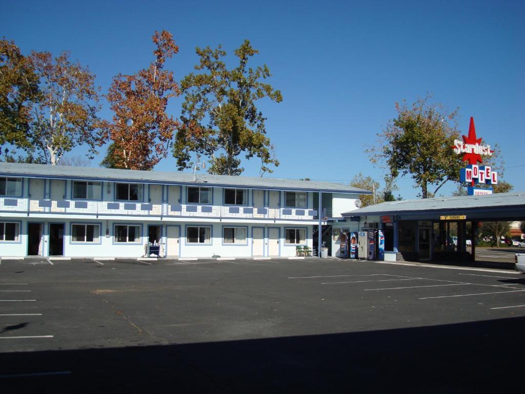 Stardust Motel Redding Exterior photo